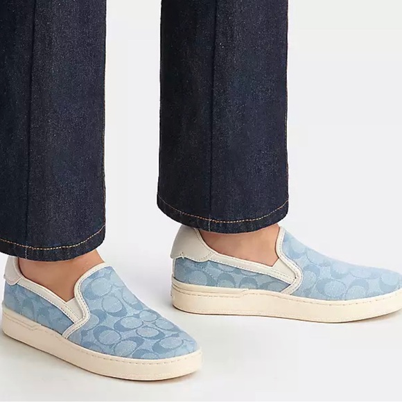 Wells Slip On Sneaker - Picture 1 of 5